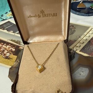 Vintage Jewels by Trifari Gold Necklace Square Pendant Guc 14"